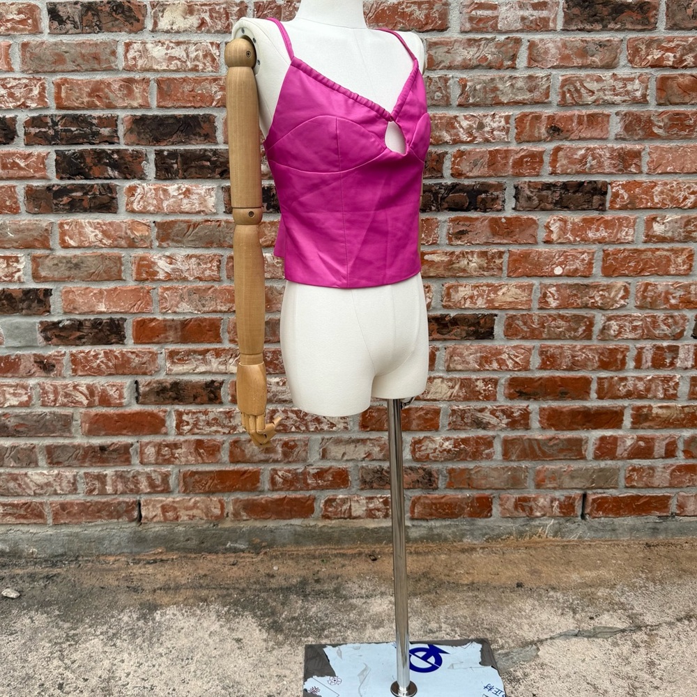 NWOT Wayf Anthropologie Barbiecore Pink Faux Leather Crop Top / L - Picture 9 of 17